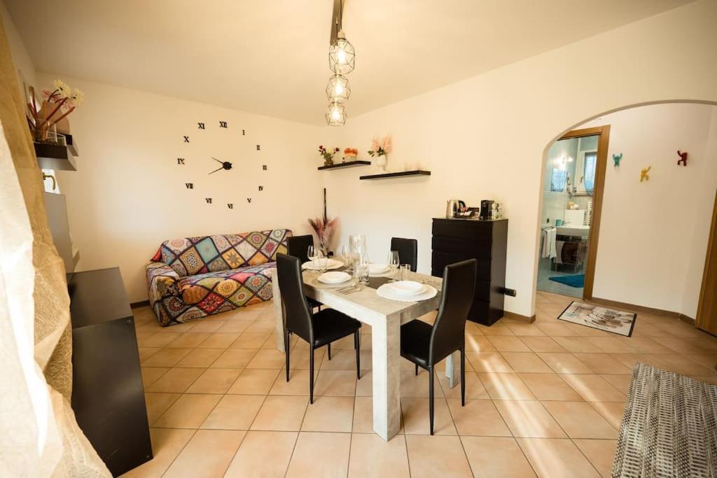 Oliva Apartment - Featuring A Private Garden And Access To A Pool Barcuzzi Exterior photo